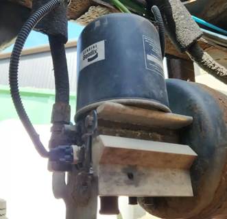 Freightliner Cascadia 113 Air Dryer