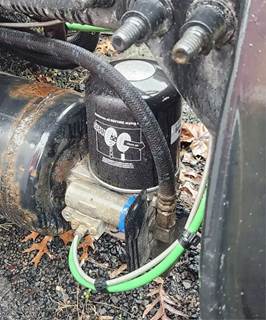 Freightliner Cascadia 113 Air Dryer