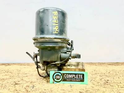 Freightliner Cascadia 125 Air Dryer