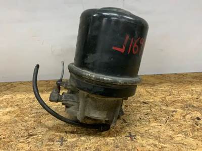 Freightliner Cascadia 125 Air Dryer