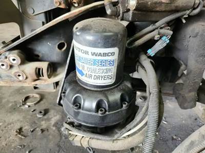 Freightliner Cascadia 125 Air Dryer