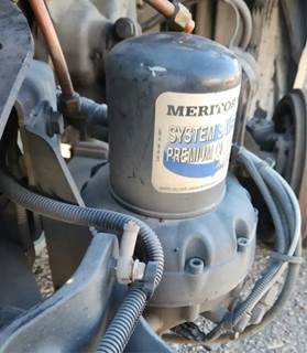 Freightliner Cascadia 125 Air Dryer