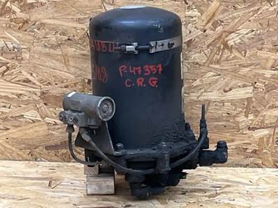 Freightliner Cascadia 125 Air Dryer