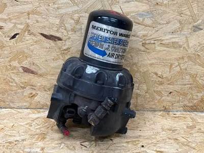 Freightliner Cascadia 125 Air Dryer