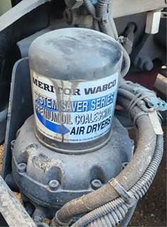 Freightliner Cascadia 125 Air Dryer