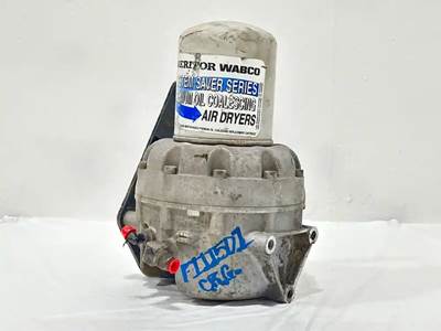 Freightliner Cascadia 125 Air Dryer