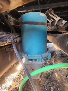 Freightliner Cascadia 125 Air Dryer