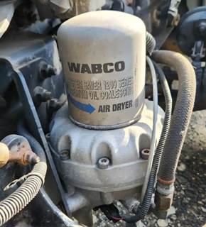 Freightliner Cascadia 125 Air Dryer