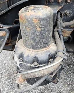 Freightliner Cascadia 125 Air Dryer