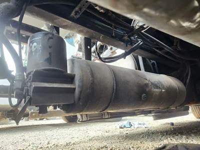 Freightliner Cascadia 125 Air Dryer