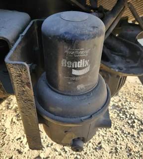 Freightliner Cascadia 125 Air Dryer