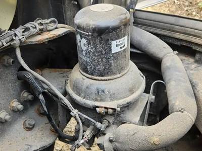 Freightliner Cascadia 126 Air Dryer