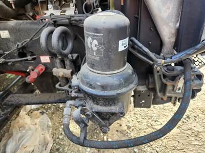 Freightliner Cascadia 126 Air Dryer