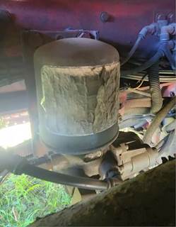 Freightliner Columbia 120 Air Dryer