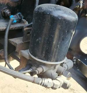 Freightliner Columbia 120 Air Dryer