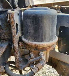 Freightliner Columbia 120 Air Dryer
