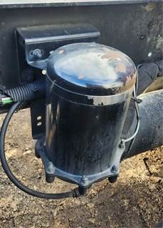 Freightliner Coronado 132 Air Dryer for a 2015 Freightliner Coronado 132 Glider