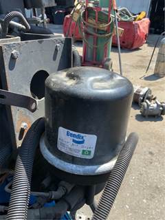 Freightliner M2 106 Air Dryer