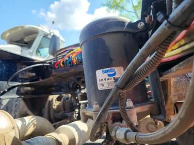 Freightliner M2 106 Air Dryer