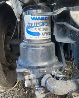 Freightliner M2 106 Air Dryer
