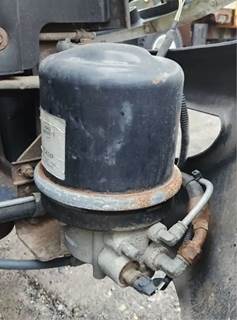 International 4400 Air Dryer