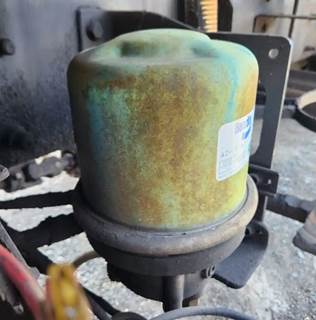 International 4400 Air Dryer