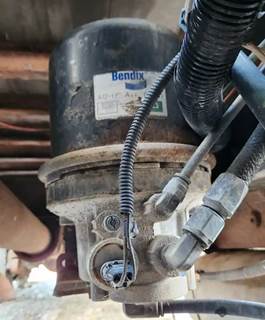 International 4400 Air Dryer