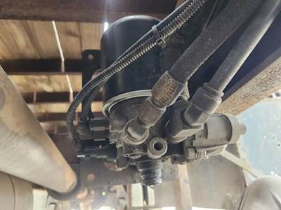 International 4400 Air Dryer