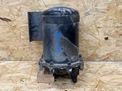 International 4900 Air Dryer