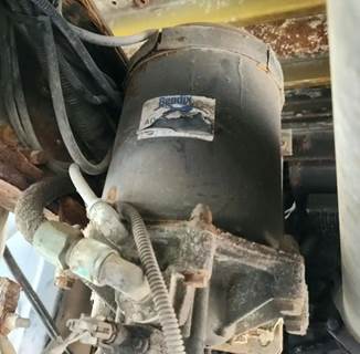 International 7400 Air Dryer
