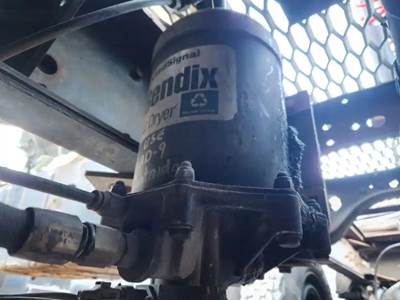 International F2674 Air Dryer for a 1999 International F-2674 SBA