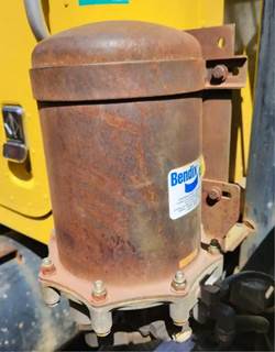 International F5070 Air Dryer for a 1993 International F-5070