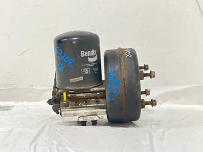 International LA617 Air Dryer