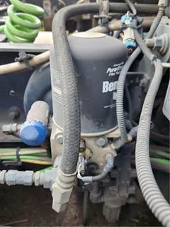 International LT625 Air Dryer