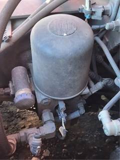 International LT625 Air Dryer