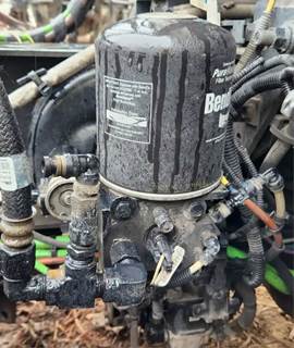 International LT625 Air Dryer