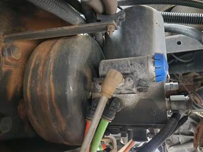 International RH613 Air Dryer