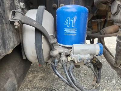Kenworth T300 Air Dryer