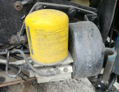 Kenworth T600 Air Dryer