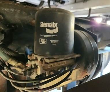 Kenworth T680 Air Dryer