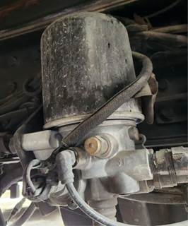 Mack Granite GU533 Air Dryer for a 2018 Mack GU533