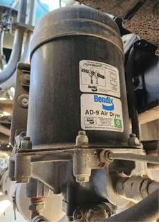 Mack Granite GU813 Air Dryer for a 2017 Mack GU813