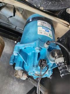 Mack Granite GU813 Air Dryer for a 2008 Mack GU813