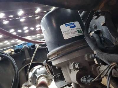 Mack Pinnacle CXU612 Air Dryer for a 2015 Mack CXU612