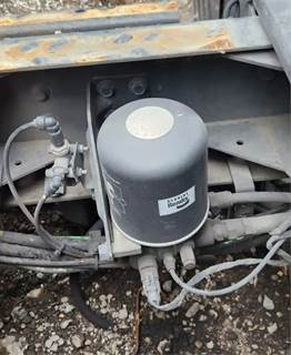 Mack Pinnacle CXU612 Air Dryer for a 2013 Mack CXU612