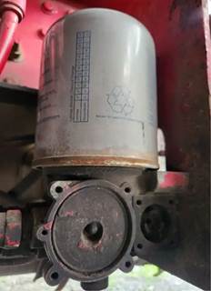 Mack Pinnacle CXU613 Air Dryer for a 2013 Mack CXU613