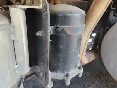 Mack RD688S Air Dryer