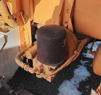 Peterbilt 357 Air Dryer