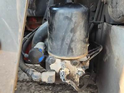 Peterbilt 388 Air Dryer