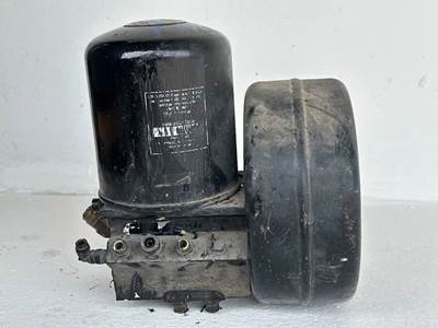 Peterbilt 579 Air Dryer